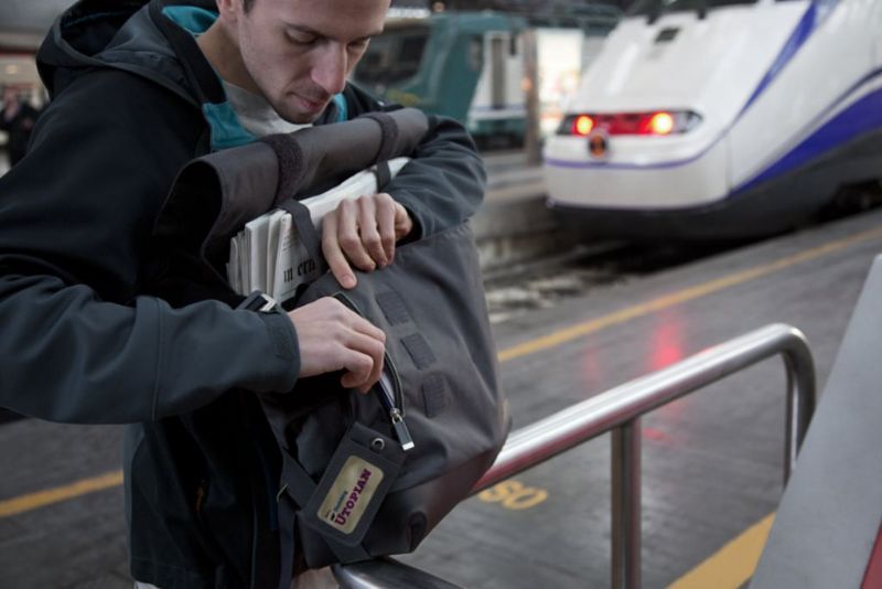 MOLESKINE myCloud bag (advertising)